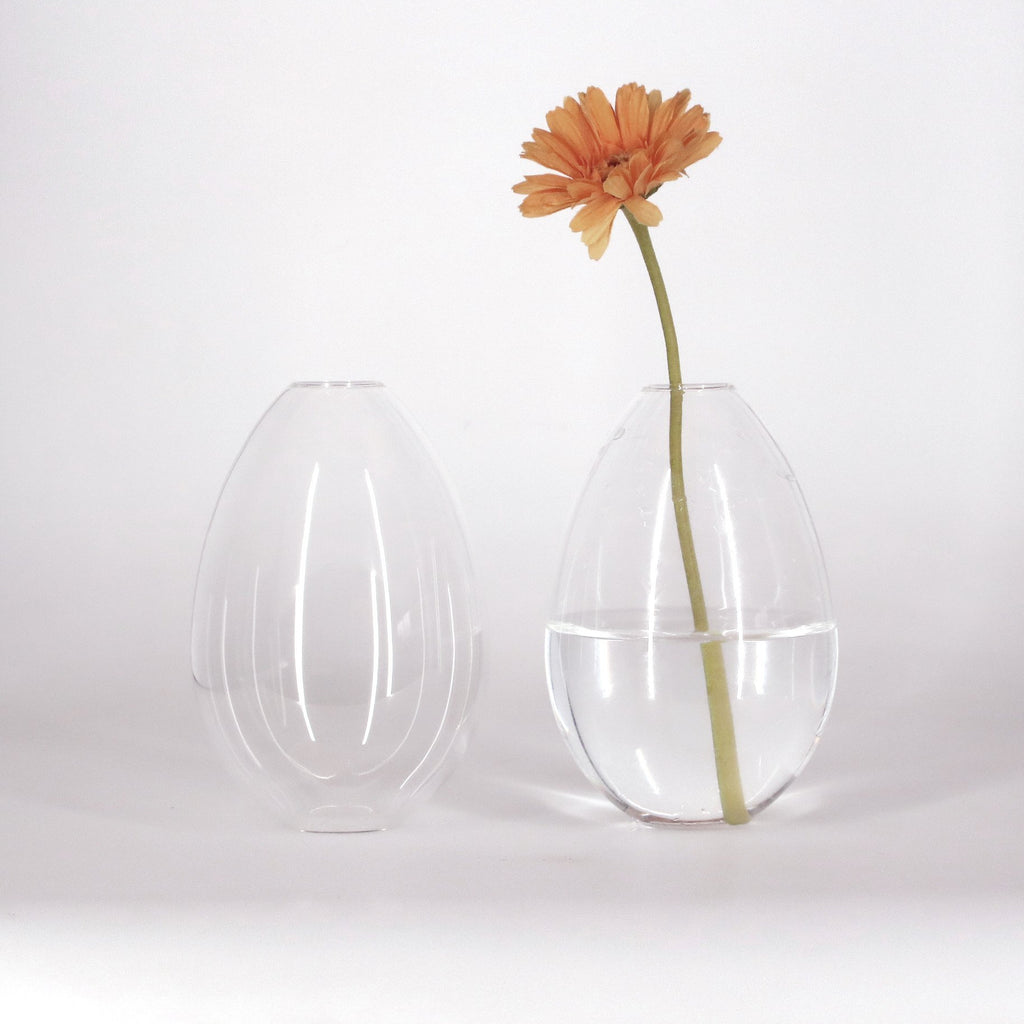 GLASS vase egg by Christian Metzner