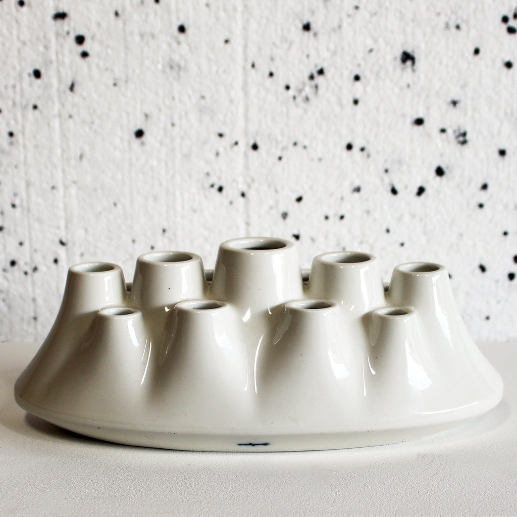 "Flower ship" from KPM Berlin