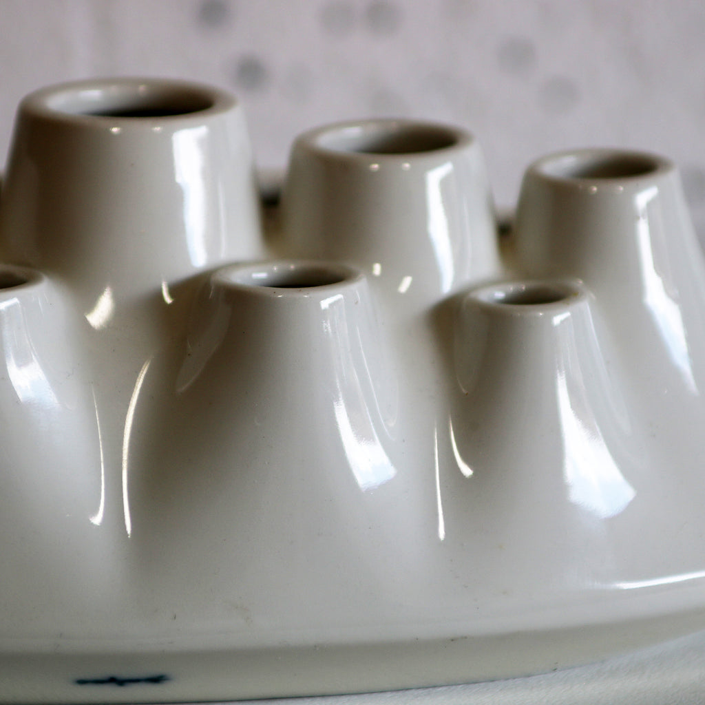 "Flower ship" from KPM Berlin