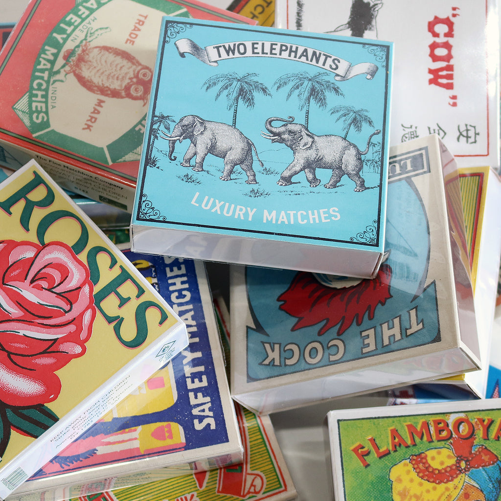 Matches verschneites VOGELHAUS von Archivist